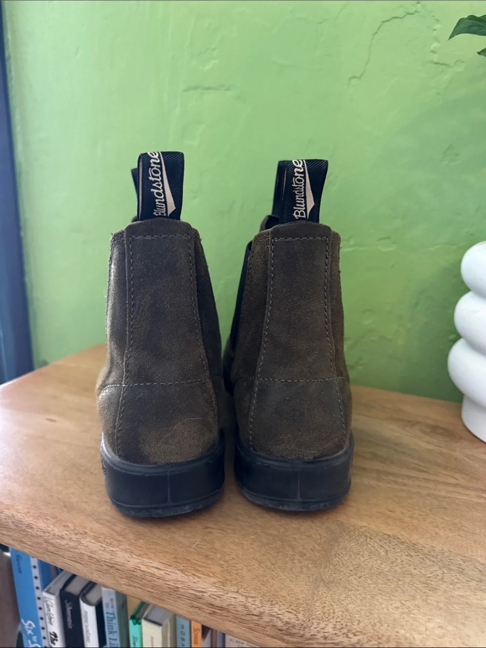 Blundstone Men's Chukka Boots in Olive Brown Suede